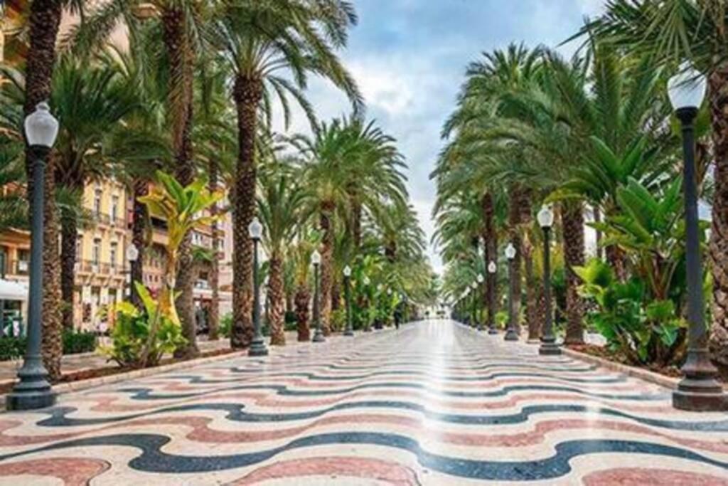 Apartamento Boutique céntrico a 5 min playa  Alicante Exterior foto